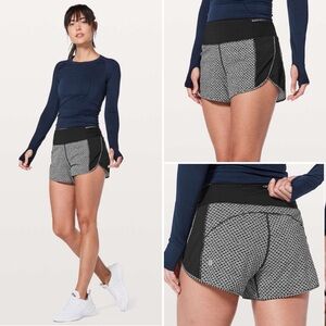 Lululemon Real Quick Short *Perforated 3.5”